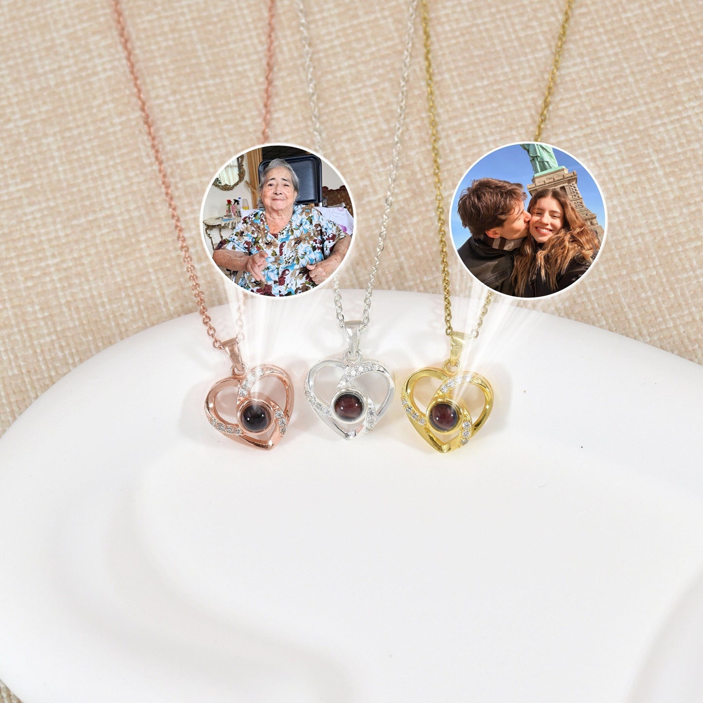 Collar con Proyección de Foto